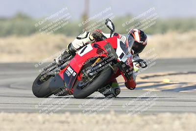 media/Nov-30-2025-TrackXperience (Sun) [[c0061d280f]]/1-Level 3/Session 3 (Turn 16)/